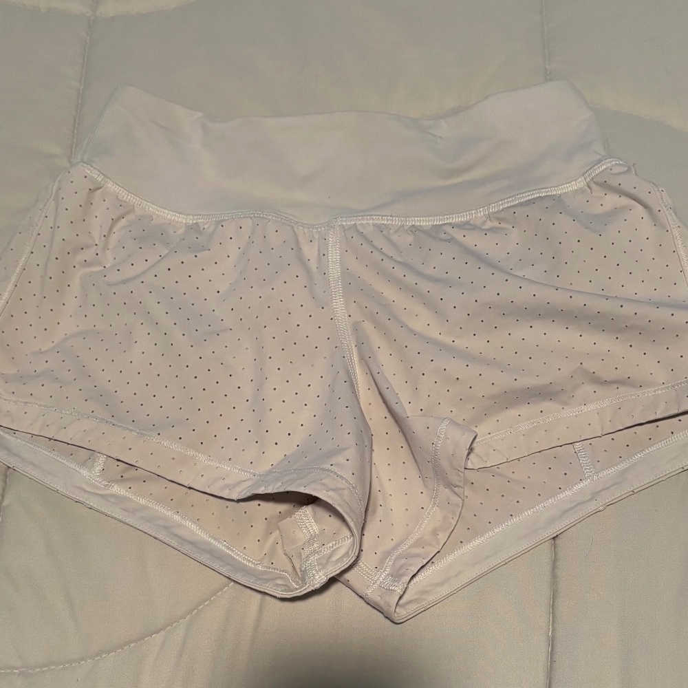 White lululemon shorts
